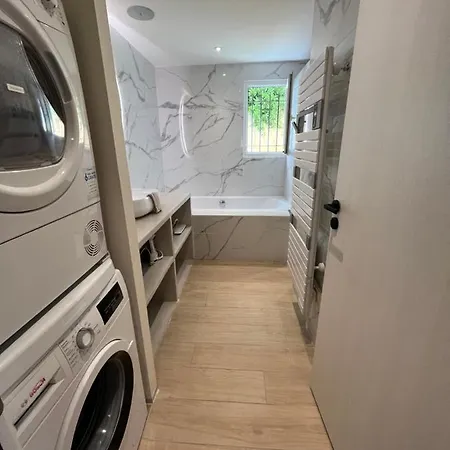 Apartment Avec Jardin, Presqu'ile De Giens Hyeres